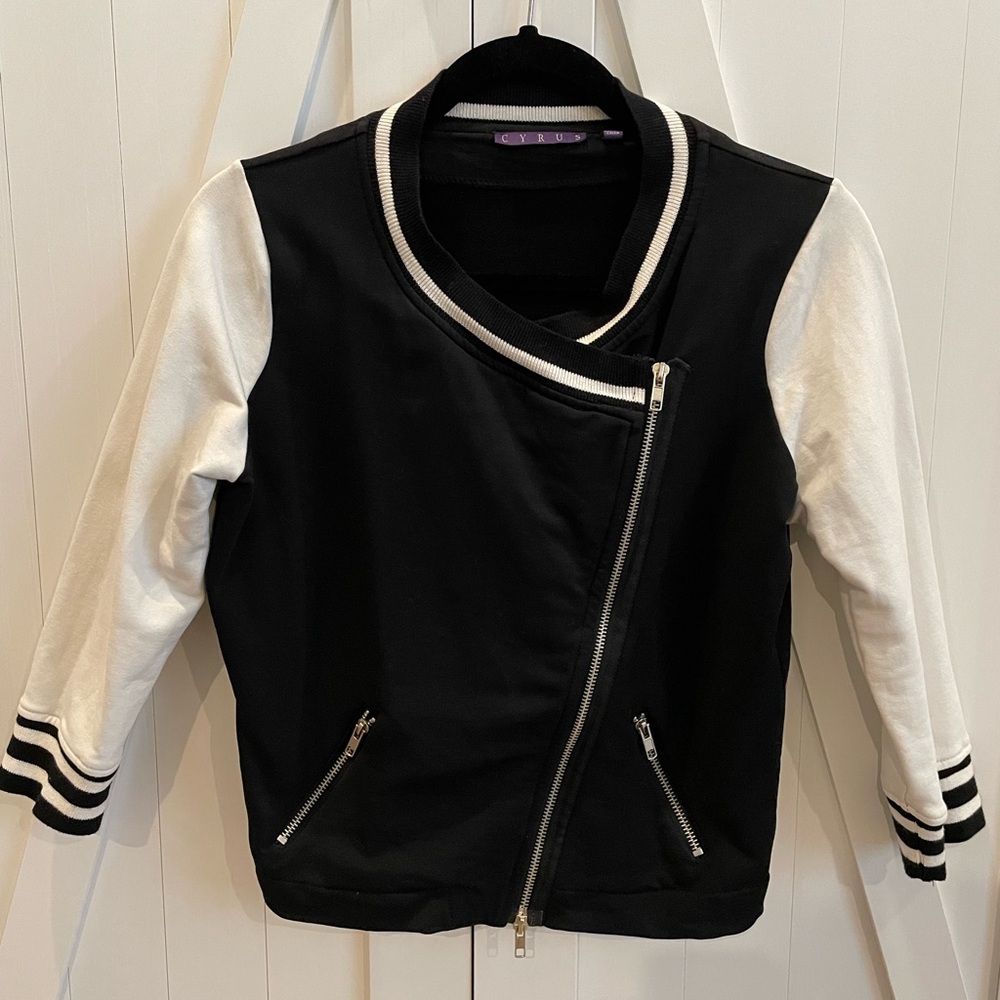 3/4 Sleeve Moto Sweater - Black White - Size Small